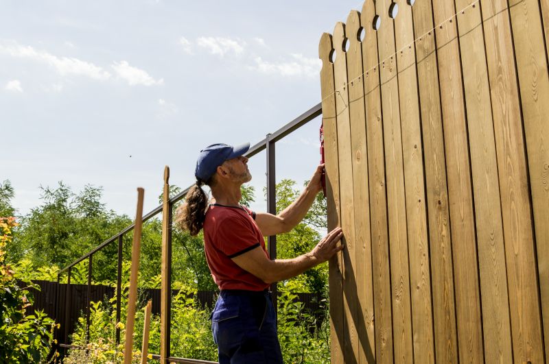 Local Cattle Fence Replacement pros at work